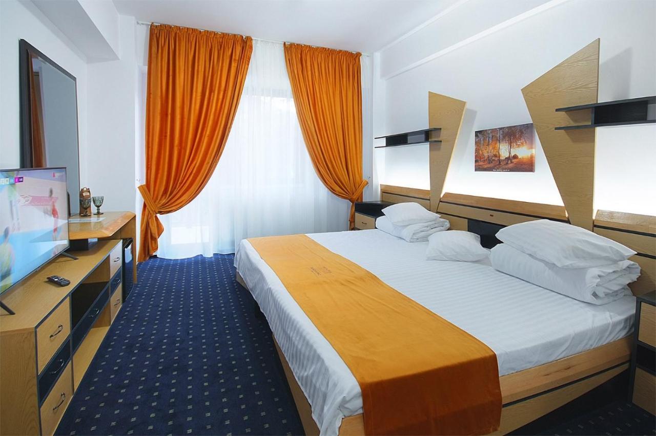 Complex Panoramic Hotel Slănic Moldova Exterior foto